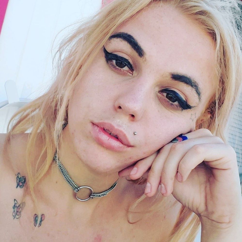 Meet your Posher, Eaire